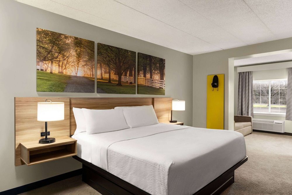 Studio Suite, 1 King Bed, Non Smoking