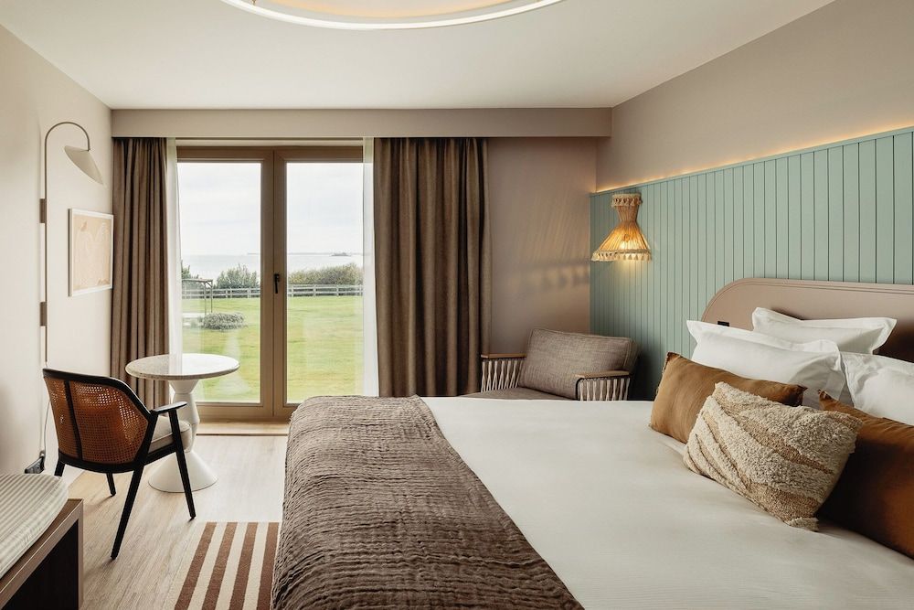 Classic Double Room, Partial Sea View, Ground Floor