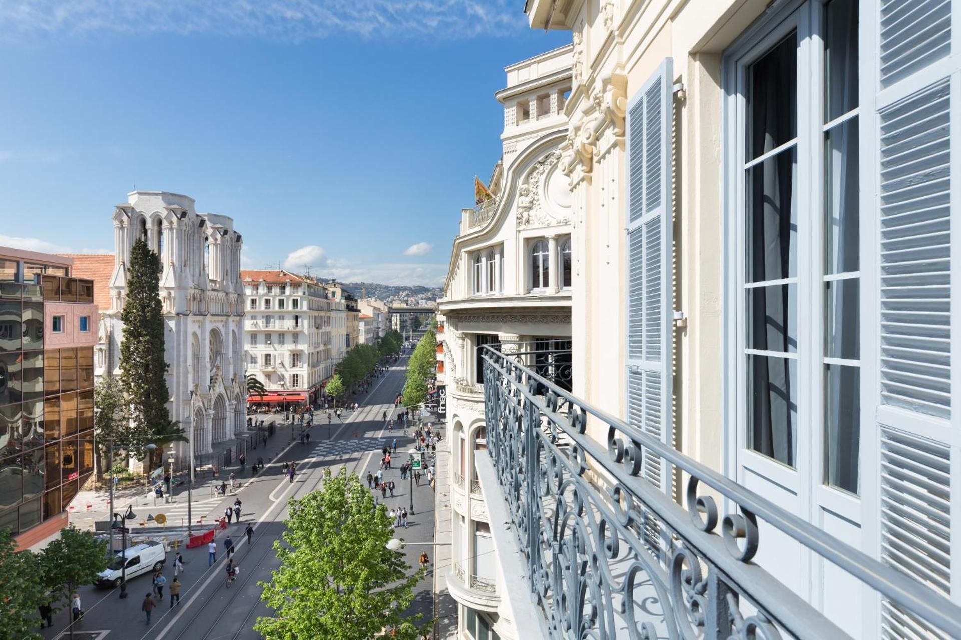 1 Queen Bed, Nonsmoking, Classic Room, Balcony
