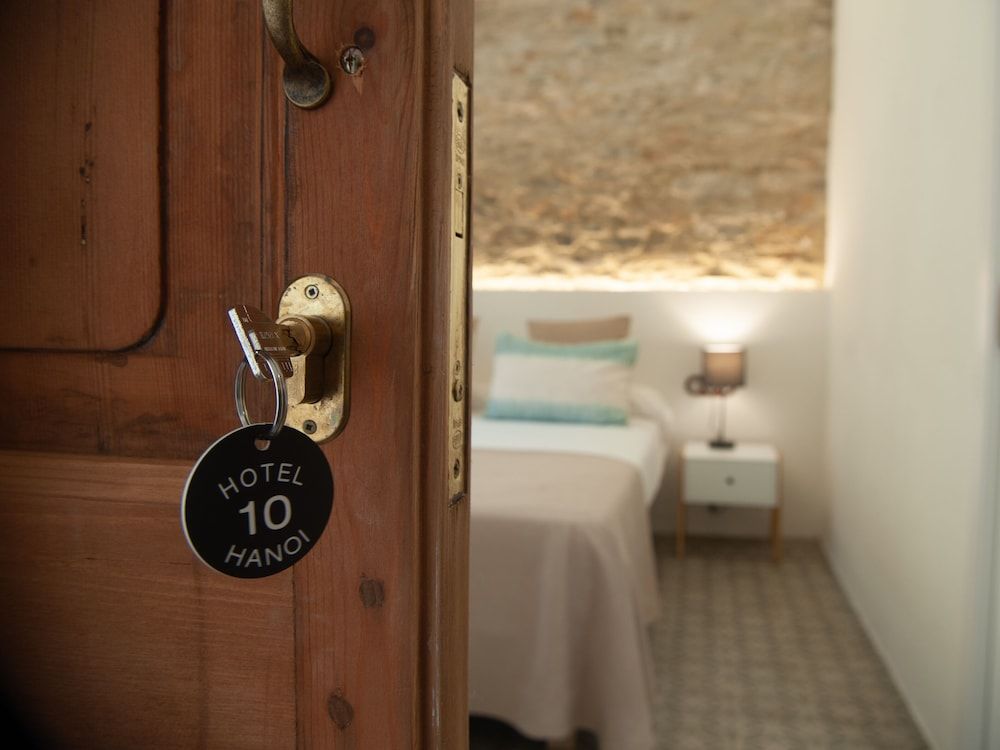 Hotel Hanoi Economy Double Room 2