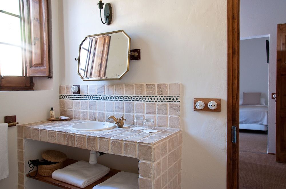 Hotel Hanoi Superior Double Room 5