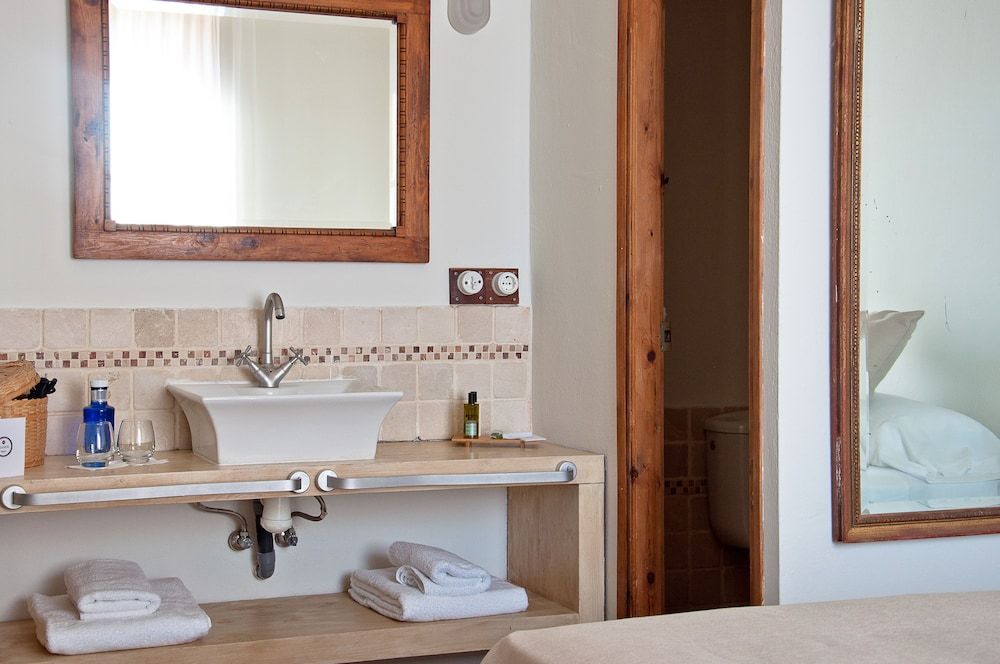 Hotel Hanoi Double Room 5