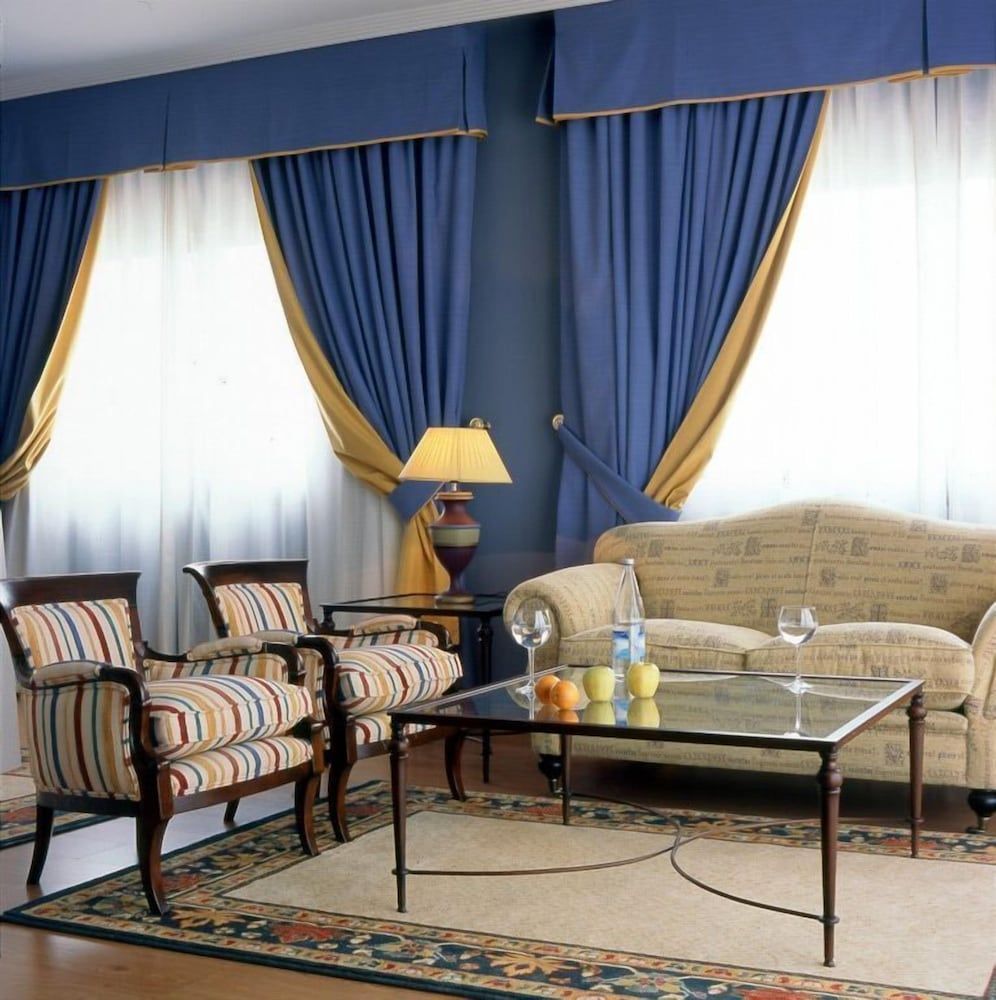 Hospedium Hotel Doña Mafalda de Castilla Superior Double Room 5