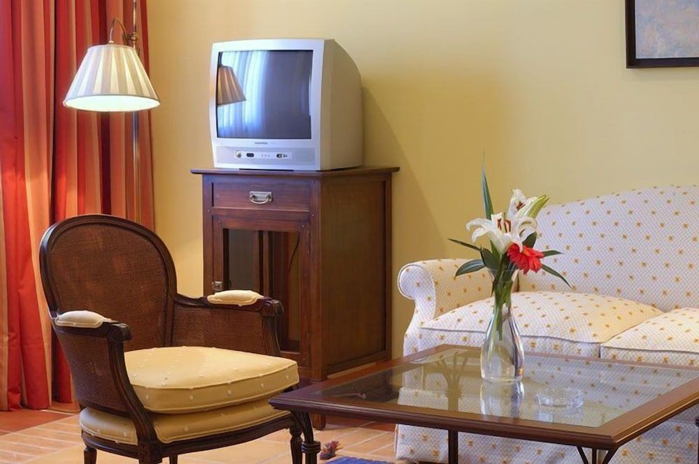 Hospedium Hotel Doña Mafalda de Castilla Superior Double Room 6