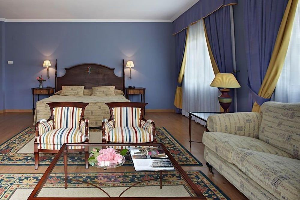 Hospedium Hotel Doña Mafalda de Castilla Superior Double Room 4