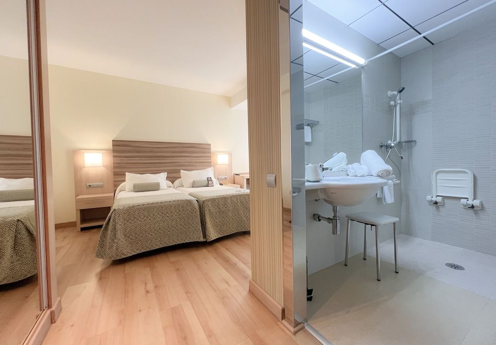 Riviera Beachotel - Recommended for Adults Double Room, Accessible (2 beds) 3