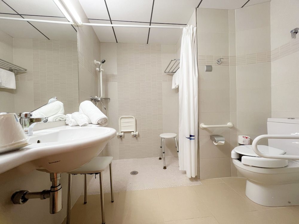 Riviera Beachotel - Recommended for Adults Double Room, Accessible (2 beds) 4