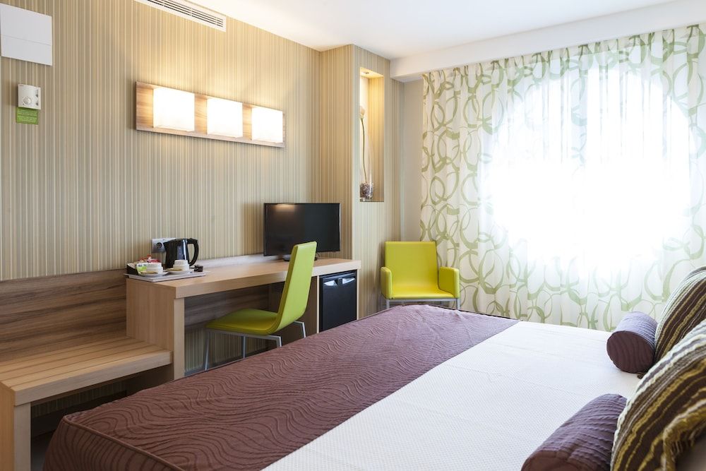 Riviera Beachotel - Recommended for Adults Double Room ( King size, exterior without balcony) 3