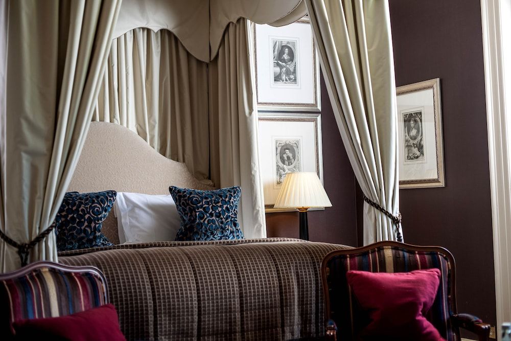 The Slaughters Manor House Suite