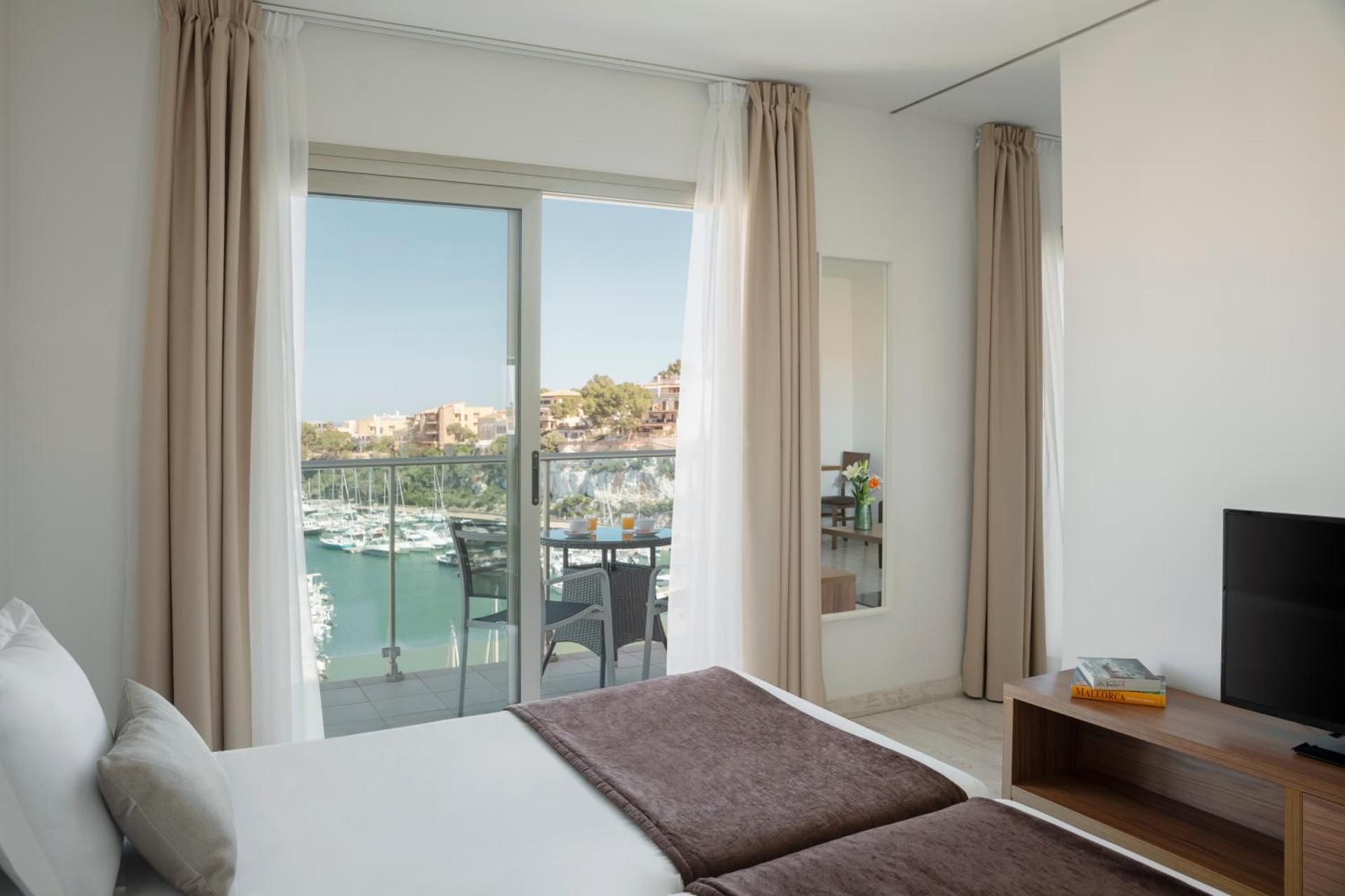 Harbour View Room