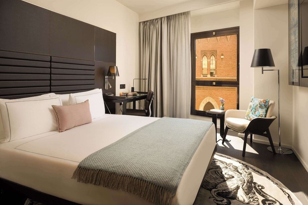 Room, 2 Twin Beds, Non Smoking (Art Room Plus)