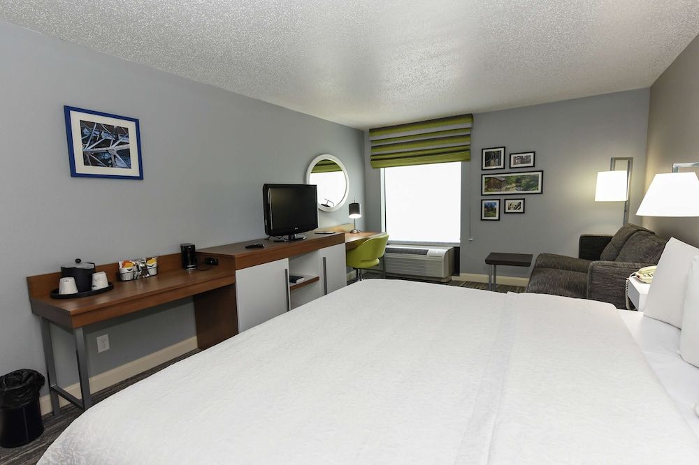 One king bed non smoking