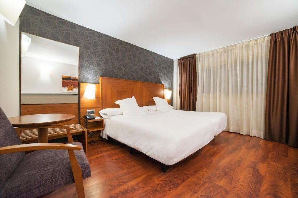 Hotel Nuevo Torreluz Superior Double Room (free access to Solarium) 2