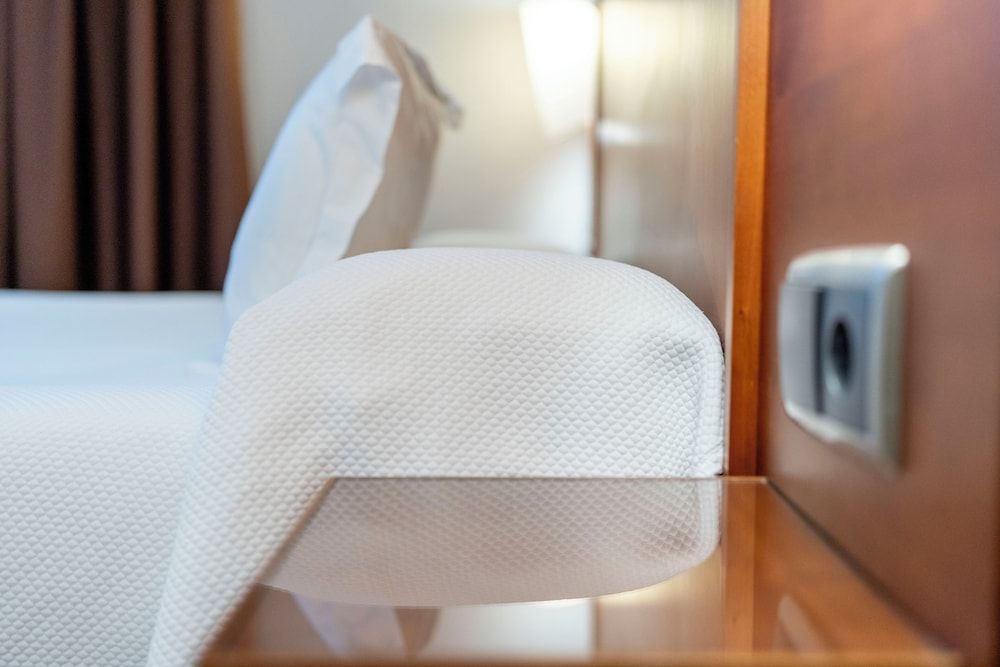 Hotel Nuevo Torreluz Functional Interior Single Room 4