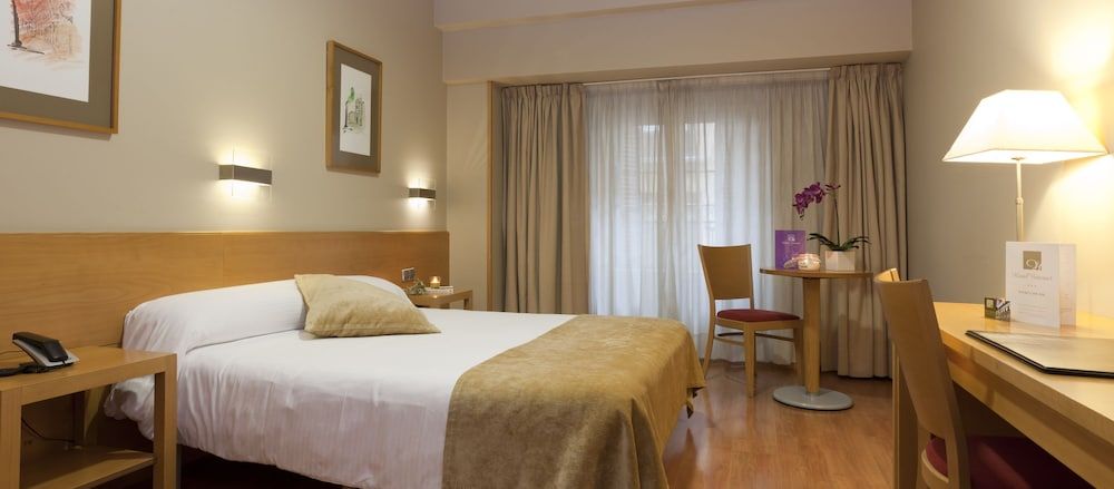 Hotel Victoria 4 City Double Room 3