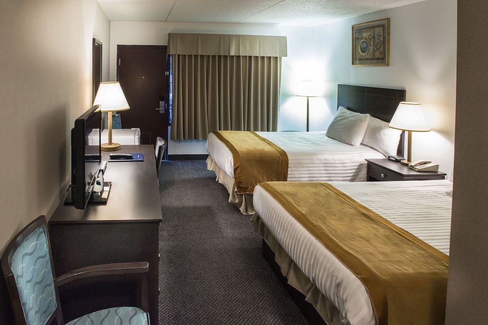Deluxe Room, 2 Double Beds, Non Smoking, Pool View