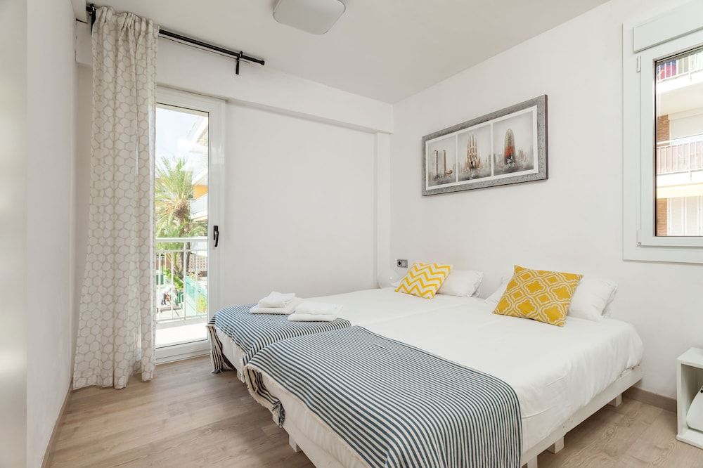 Apartment, 2 Bedrooms, Terrace, Beach View