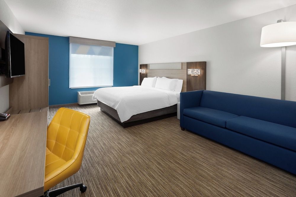 Standard Room, 1 King Bed with Sofa bed