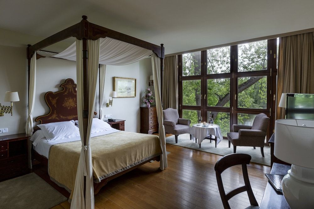 Parador De Gijon Superior Double Room 4