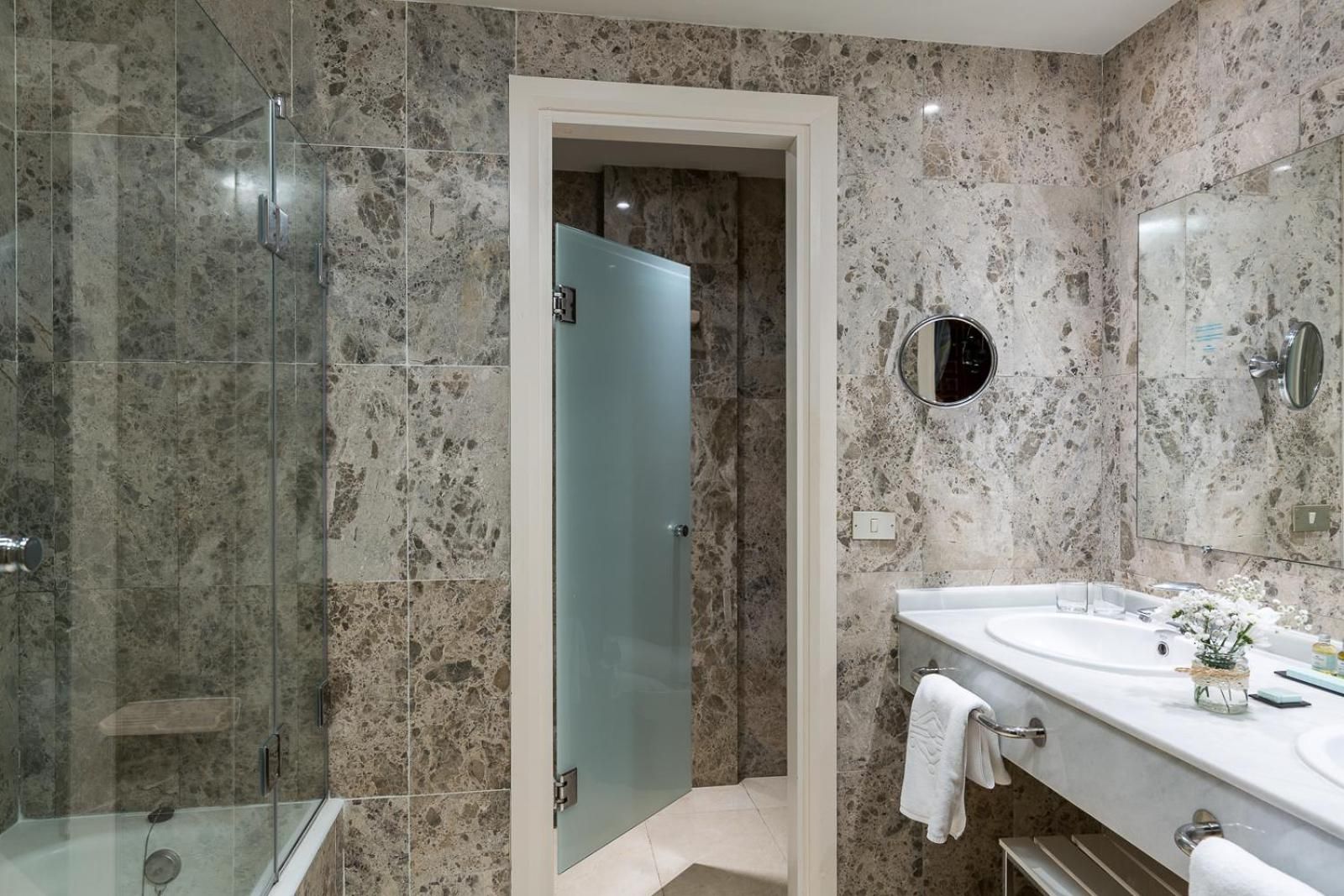 Parador De Gijon Superior Double Room 6