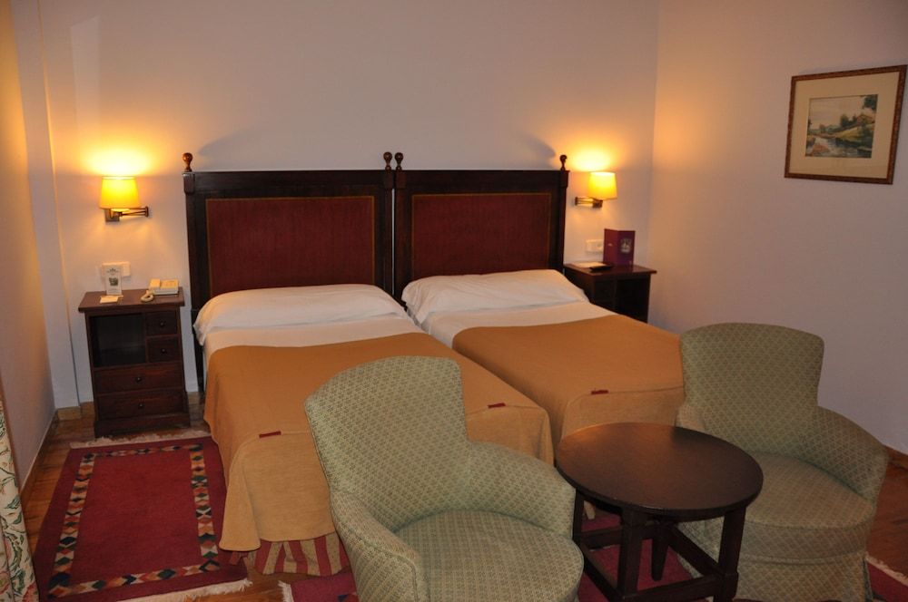 Parador De Gijon Standard Double Room (3 Adults) 3