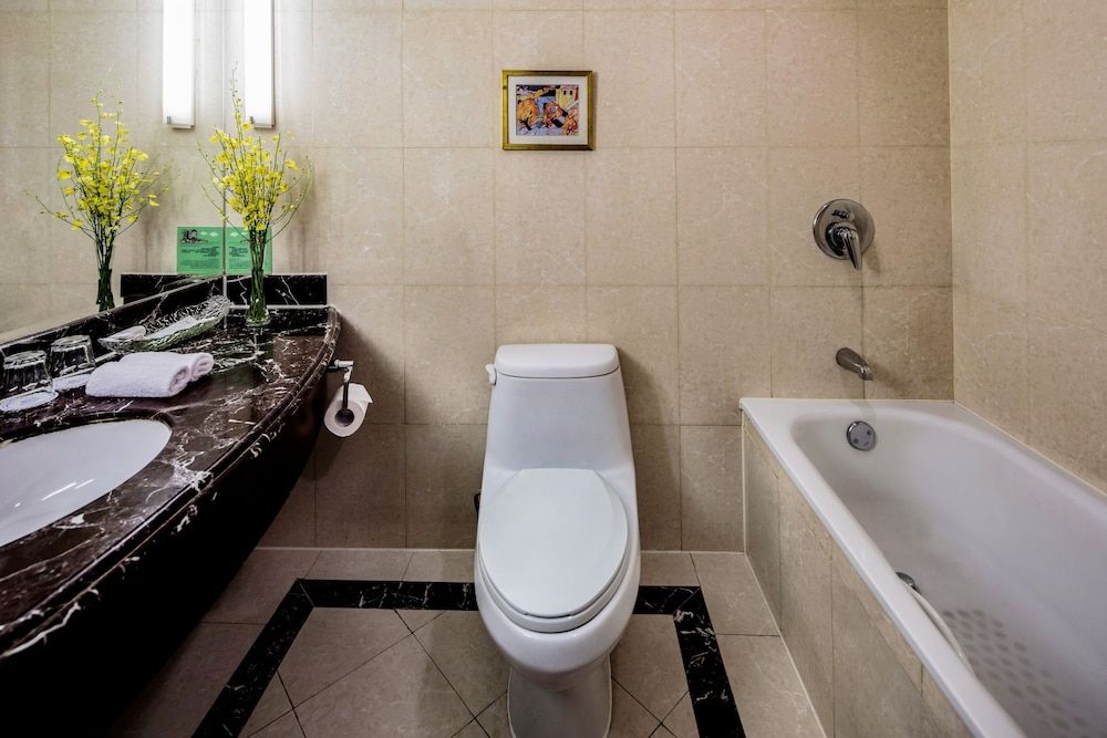 Howard Johnson Paragon Hotel Beijing Classic double bed room 6