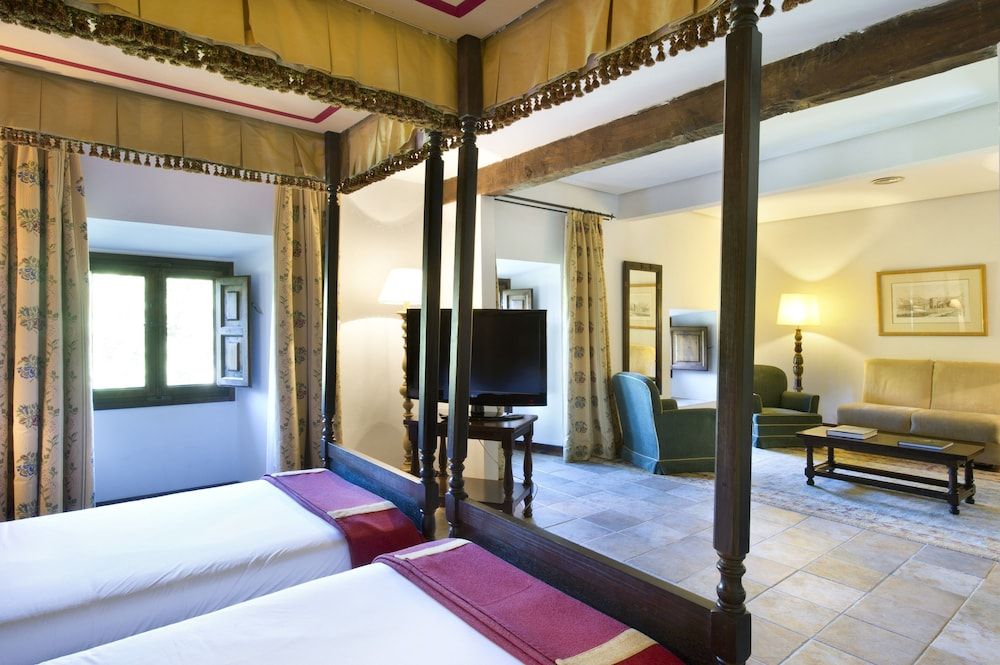 Parador De Cangas De Onis Superior Twin Room 4