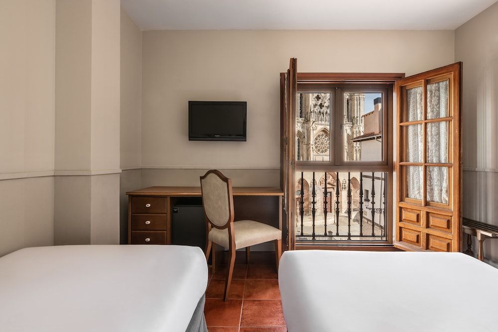 Crisol Mesón del Cid Twin Room (vistas a la catedral) 9