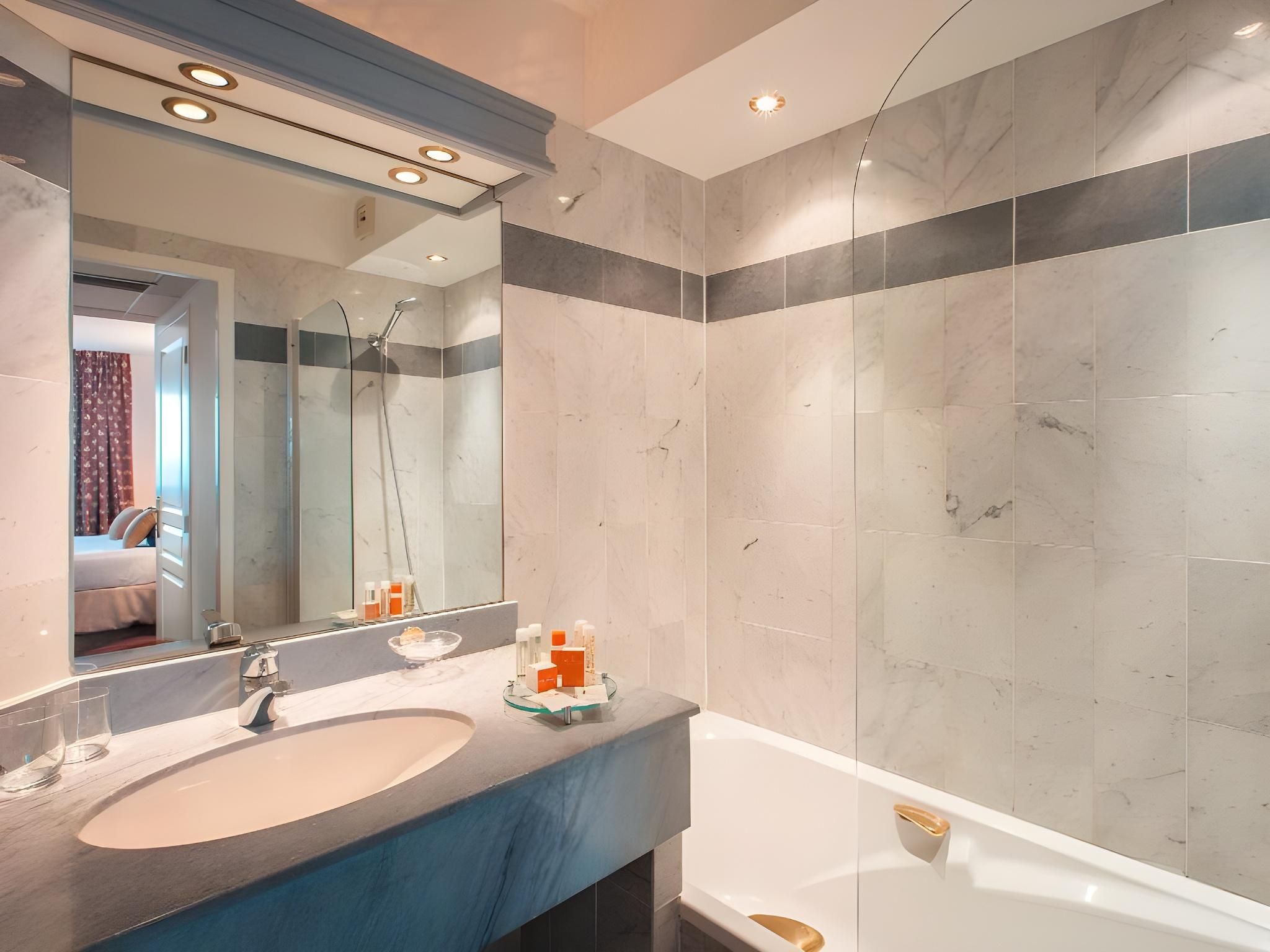 Deluxe Double Room Garden View