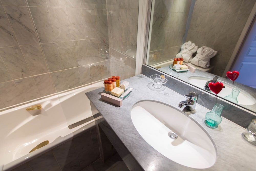 Sun Riviera Superior Double Room 3