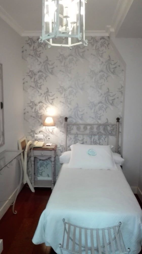 undefined Le Petit Paris 6