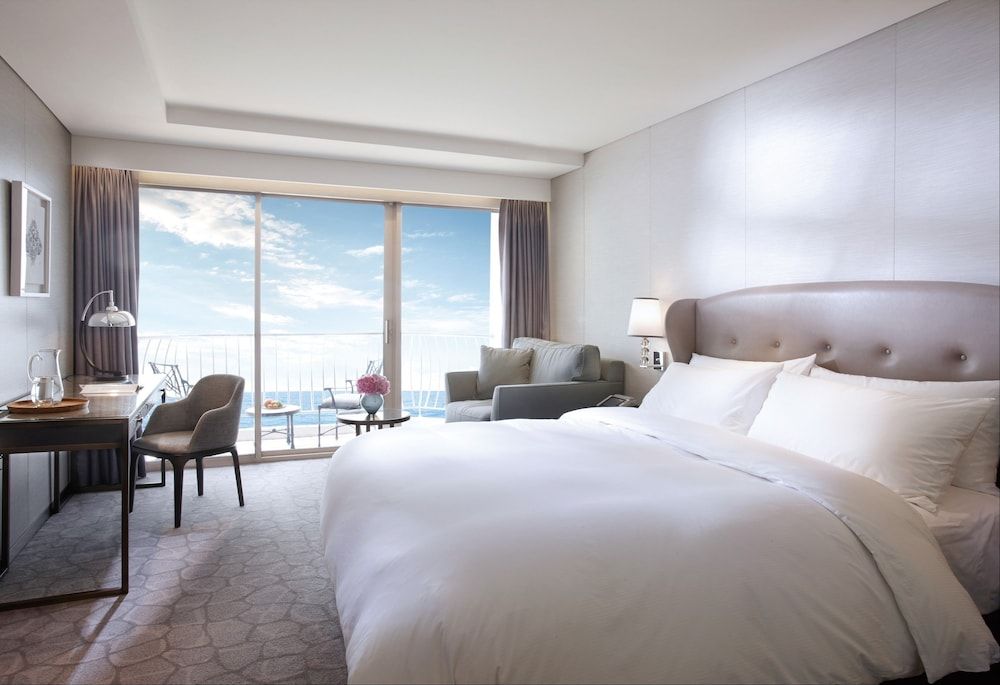 undefined Paradise Hotel Busan 2
