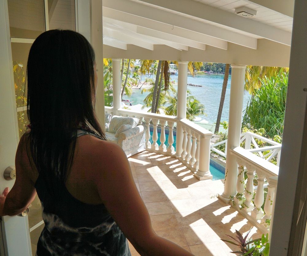 Marigot Beach Club and Dive Resort Family Villa, 2 Bedrooms (Rose Cottage) 9