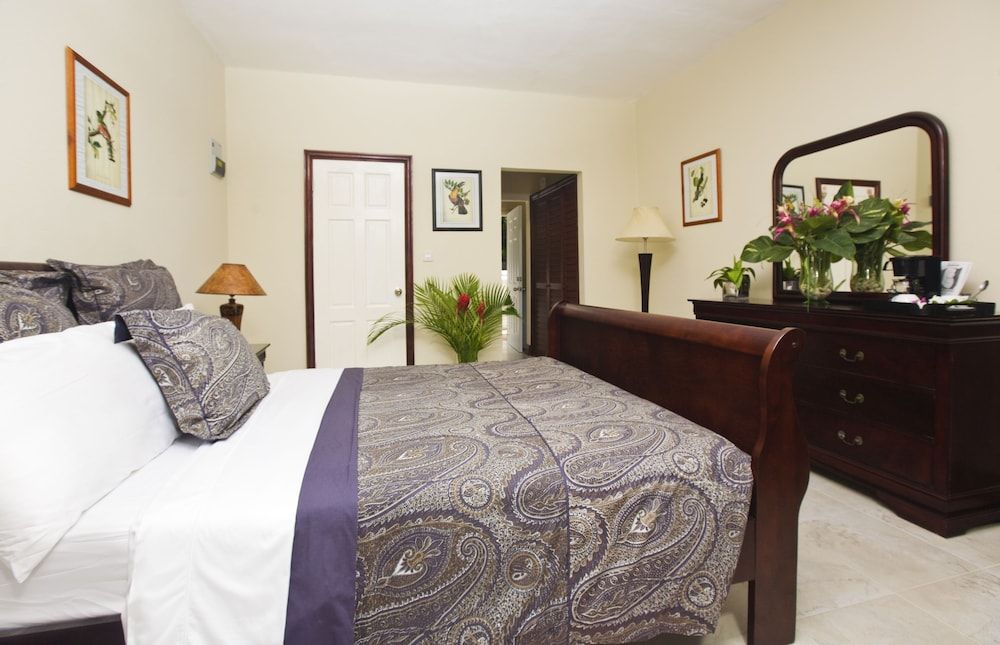 Marigot Beach Club and Dive Resort Panorama Deluxe 2