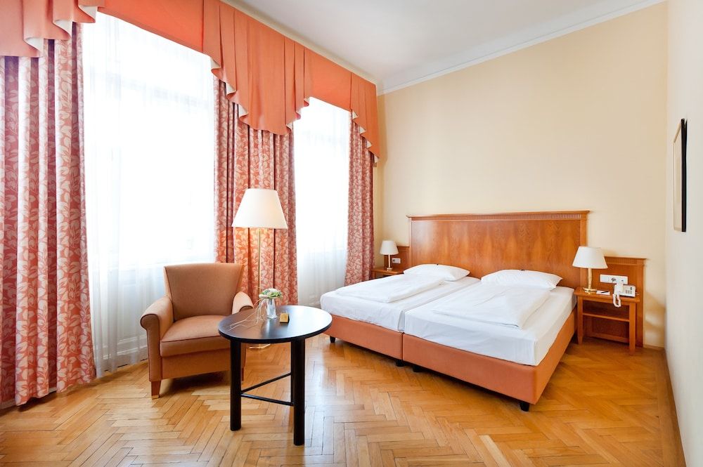 Hotel Johann Strauss Standard Double Room 4