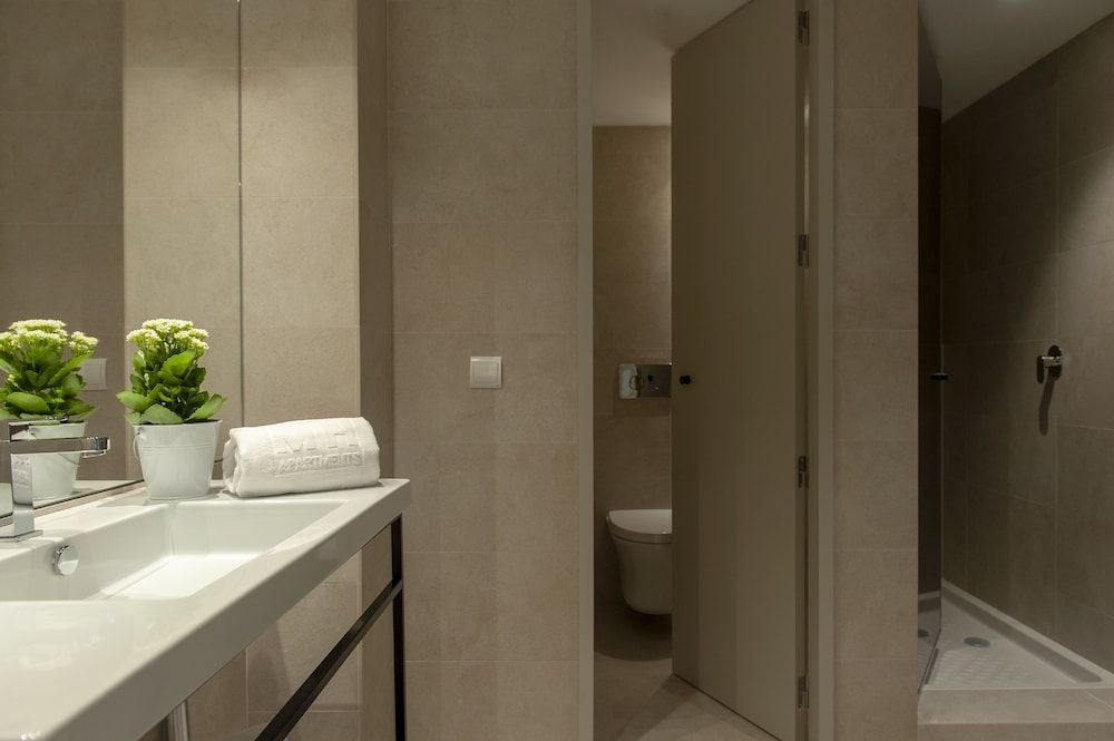 MH Apartments Central Madrid Deluxe Apartment, 1 Bedroom 6