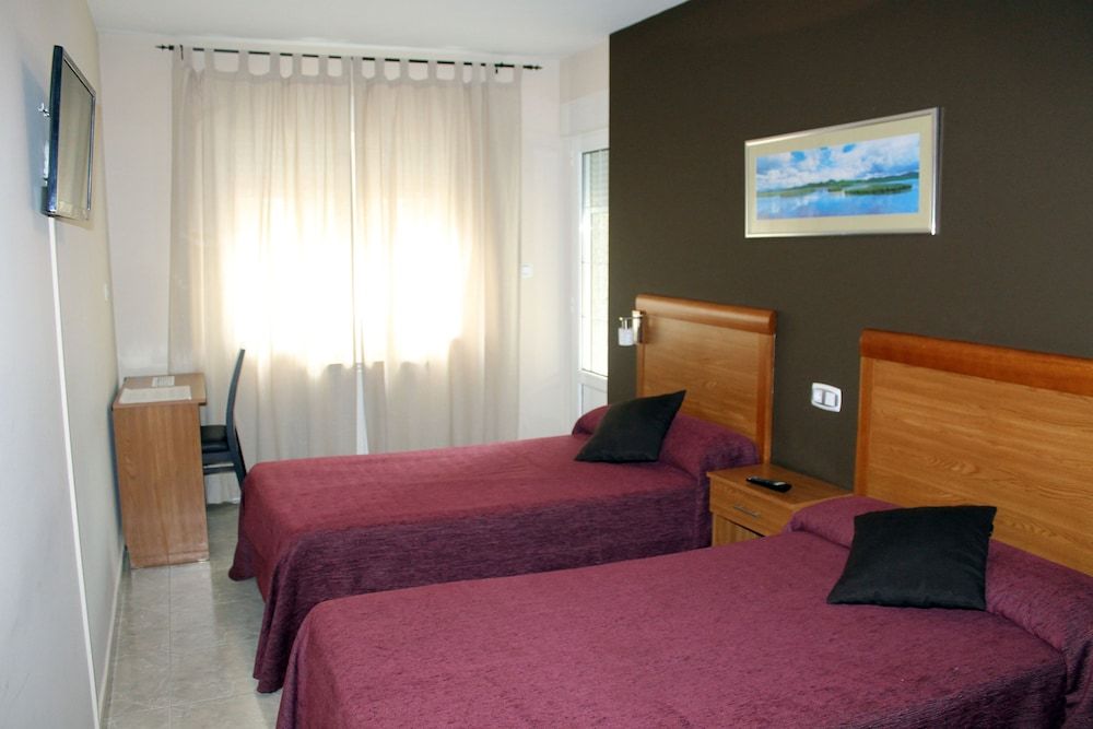 Hostal DP Cristal Double Room, Private Bathroom 9