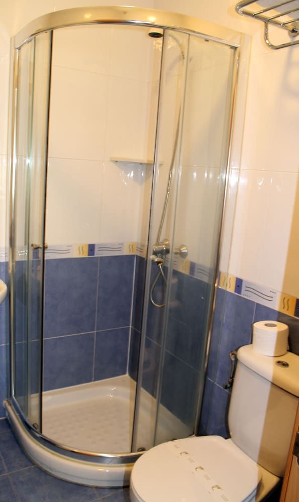 Hostal DP Cristal Double Room, Private Bathroom 16