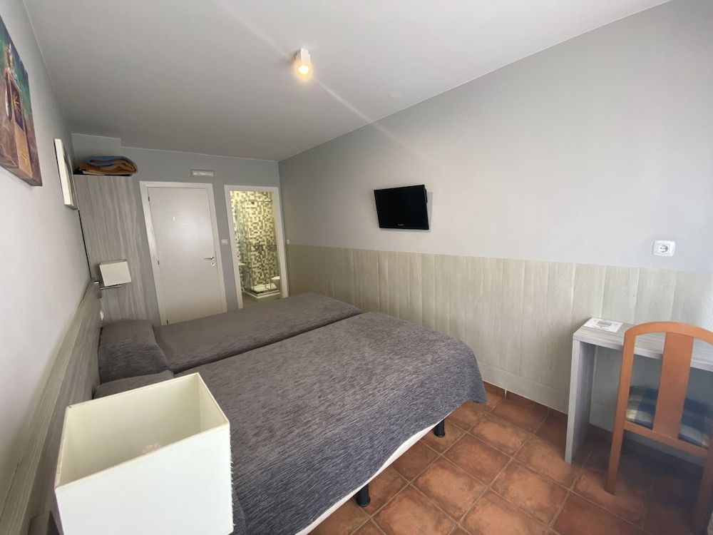 Hostal DP Cristal Twin Room 4