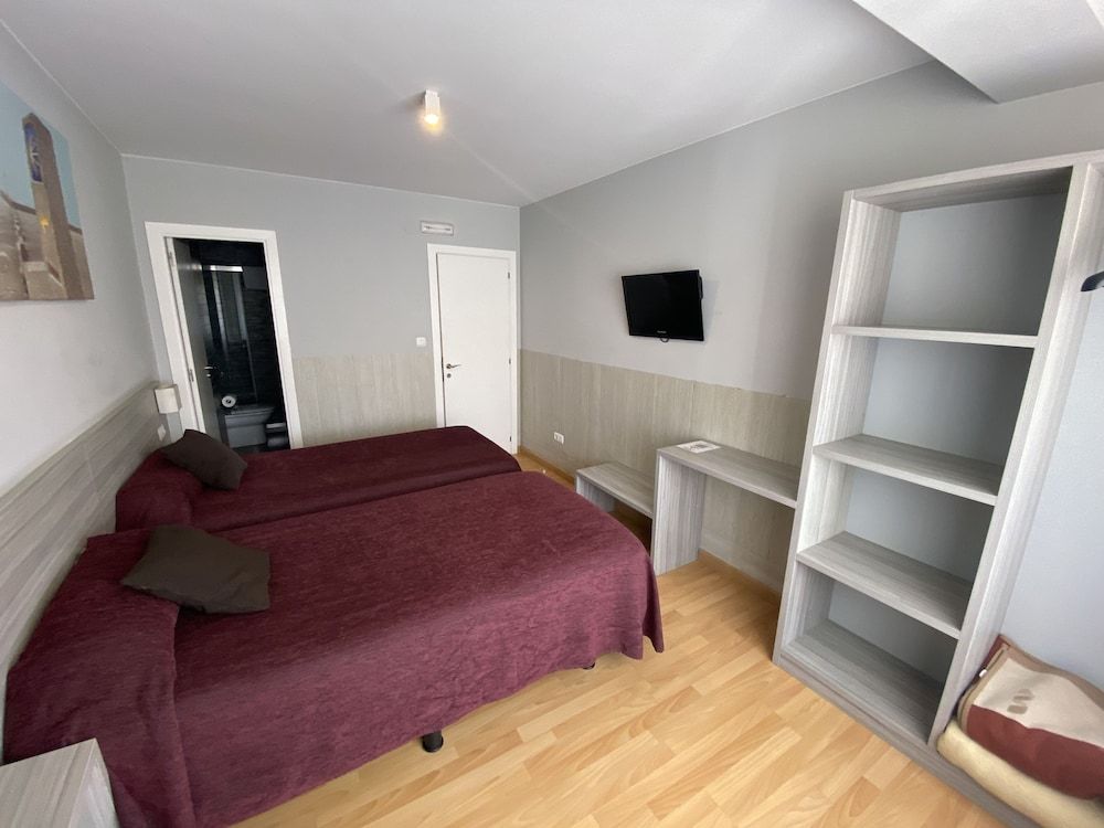 Hostal DP Cristal Twin Room 5