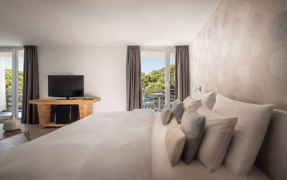 Falkensteiner Club Funimation Borik Deluxe Suite, 2 Bedrooms, 2 bedrooms, 1 living room 3