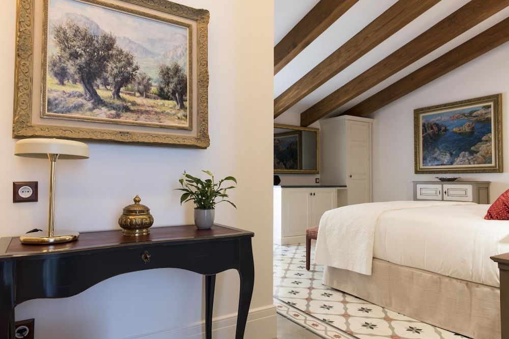 Hotel Glòria de Sant Jaume Double Deluxe Room with Spa Access 8