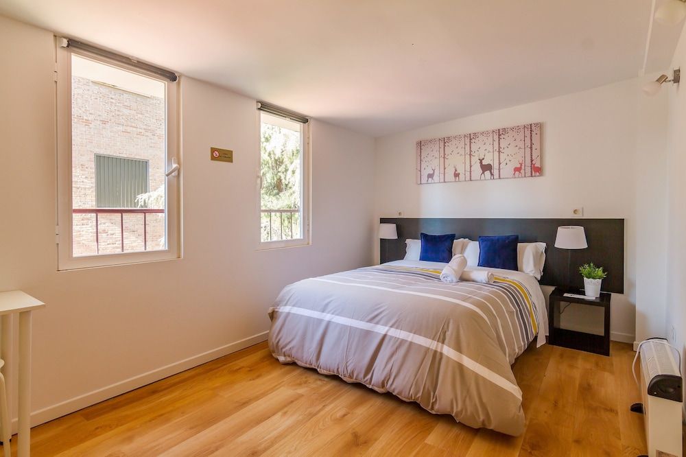 AYZ Javier Cabrini - Auto check-in property Comfort Double Room, Shared Bathroom 10