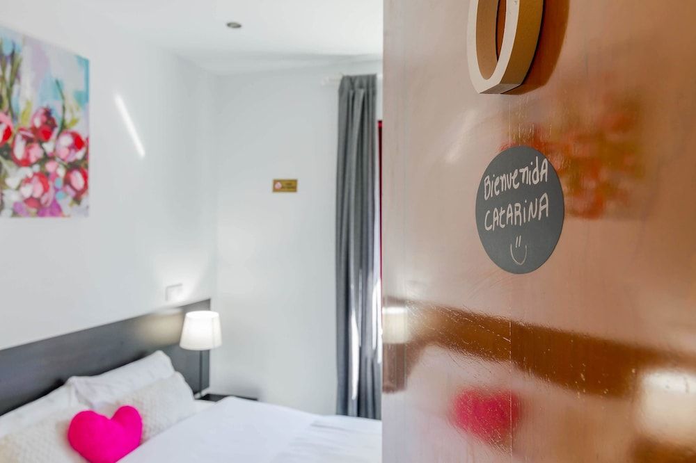 AYZ Javier Cabrini - Auto check-in property Economy Double Room, 1 Double Bed, Shared Bathroom 4