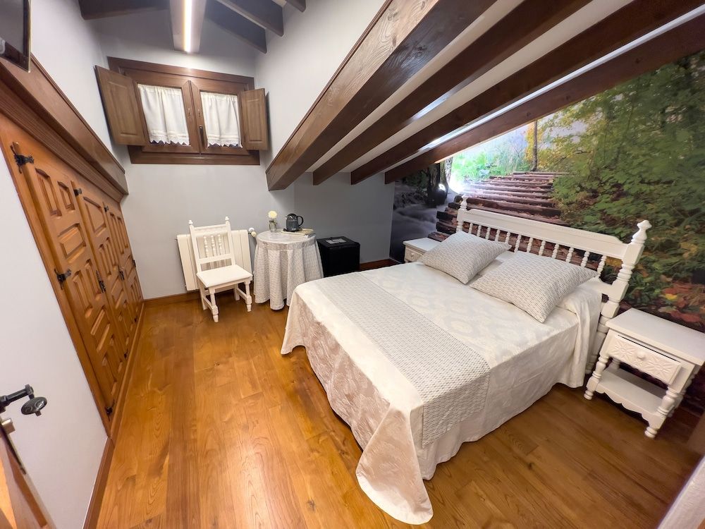 Economy Double Room (Penthouse)