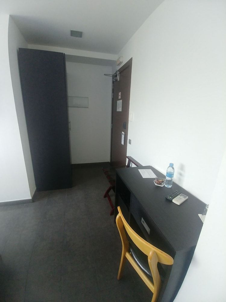 Hotel 170 Double Room Single Use 11