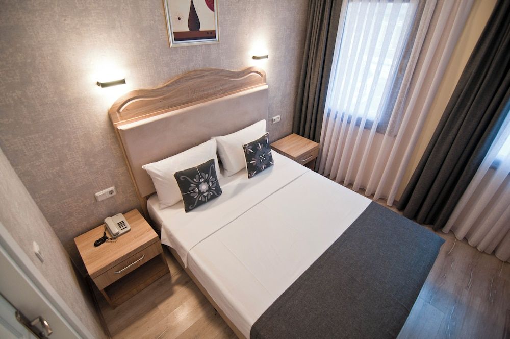 Artefes Hotel Old City Economy Double or Twin Room 8