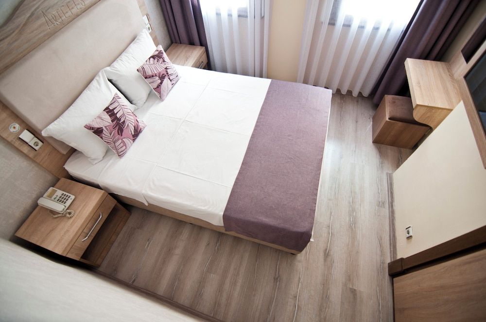 undefined Artefes Hotel Old City 9