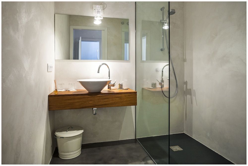 Cheap & Chic Hotel Double Room 21