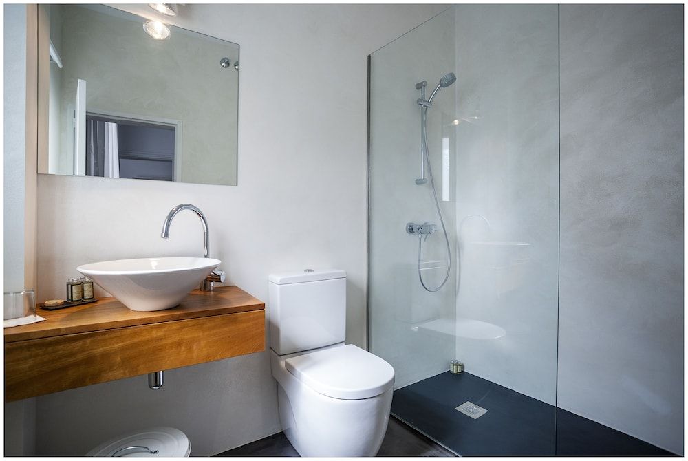 Cheap & Chic Hotel Double Room 18